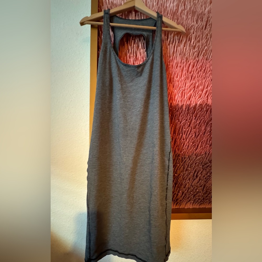 Lululemon Go For It Dress Size 12 - micro Striped black/white